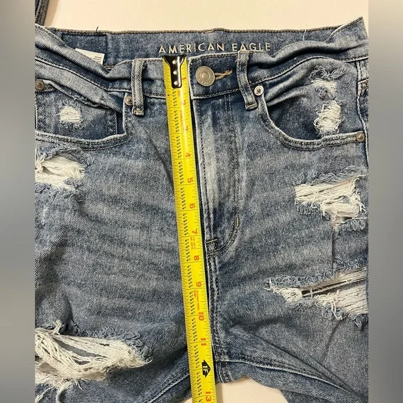 American Eagle Outfitters | Distressed Highest Rise 90’s Boyfriend Jeans - Picture 11 of 12